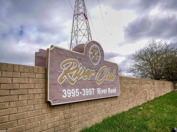 3995 River Rd APT 9, East China, MI 48054