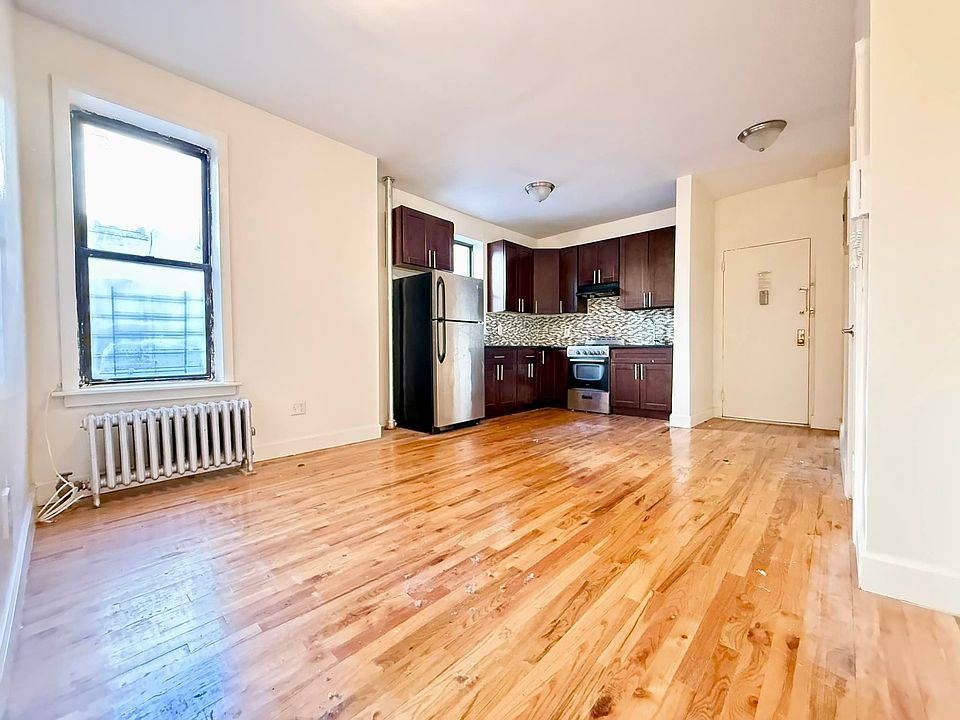 1st image of 250 Hawthorne St APT 3J