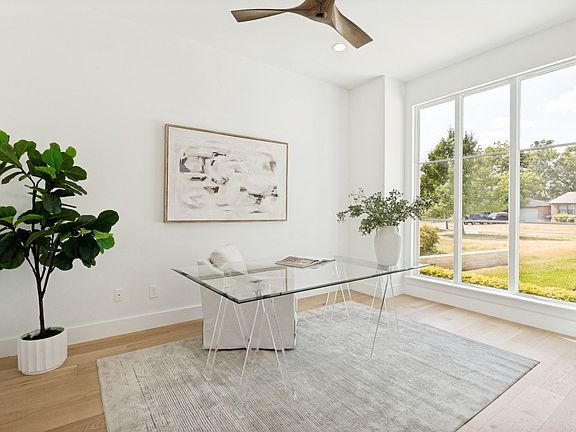 5th image of 3842 Eaton Dr