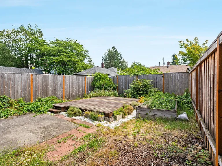 3328 NE 74th Ave — Photo 33