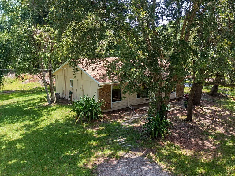 11735 150th Ct N — Photo 35