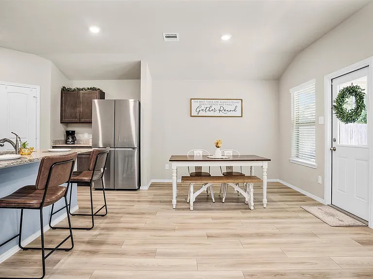 312 Pecos Dr — Photo 12