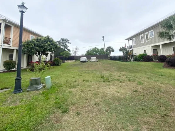 137 Pinnacle Dr., Murrells Inlet, SC 29576