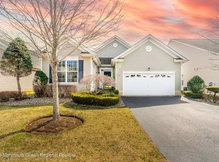 10 Lusitano Rd, Manalapan, NJ 07726