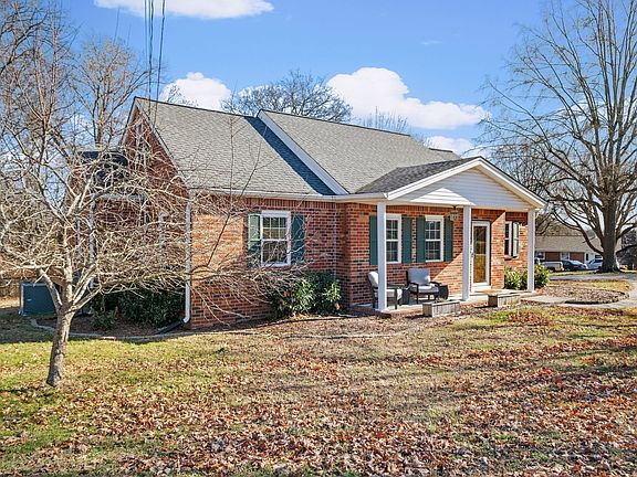 5th image of 601 Wallace Dr