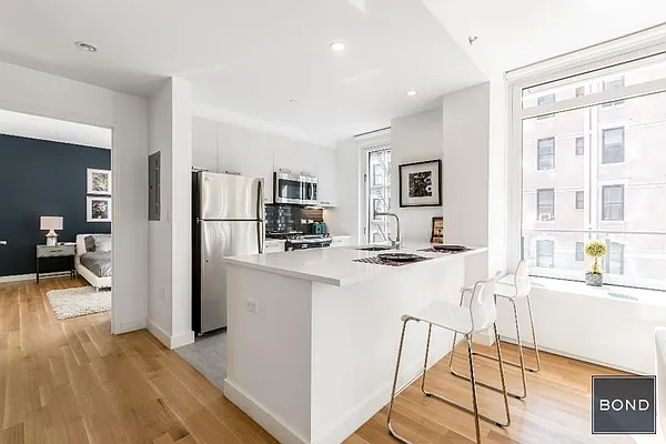 Rented by Bond New York | media 2