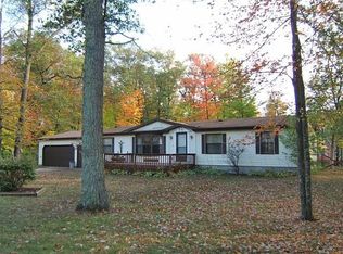 W4923 Lake Dr, Shawano, WI 54166