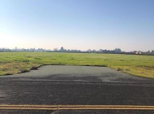 23487 N Tretheway Rd, Acampo, CA 95220