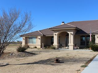 24078 Cahuilla Rd, Apple Valley, CA 92307