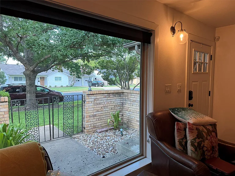 2303 Remuda Trl — Photo 9
