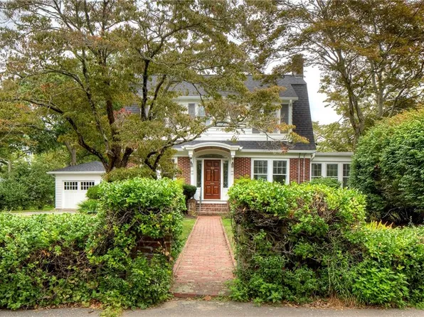 58 Rumstick Rd, Barrington, RI 02806