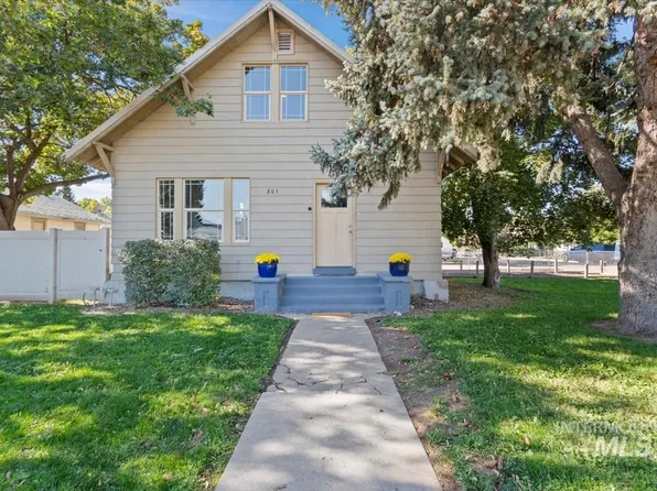 803 4th St S, Nampa, ID 83651