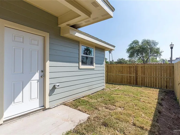 624 N Texas Ave — Photo 30