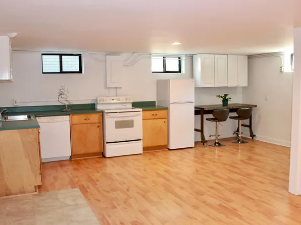 104 W Poplar Ave, Carrboro, NC 27510