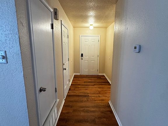 2nd image of 800 N 5th St