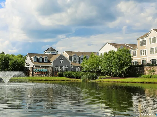 60 Copper Square Dr Unit 60, Bethel, CT 06801