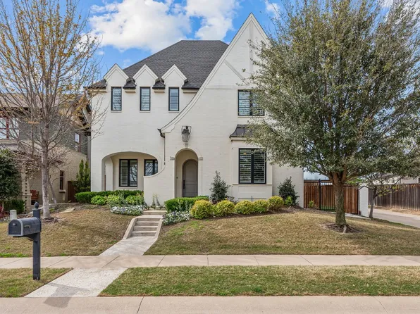 3920 Bishops Flower Rd, Fort Worth, TX 76109