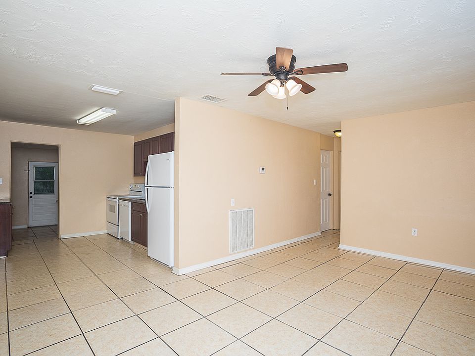 1st image of 1444 Montrose Ave