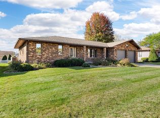145 Winslow Dr, Manchester, IA 52057