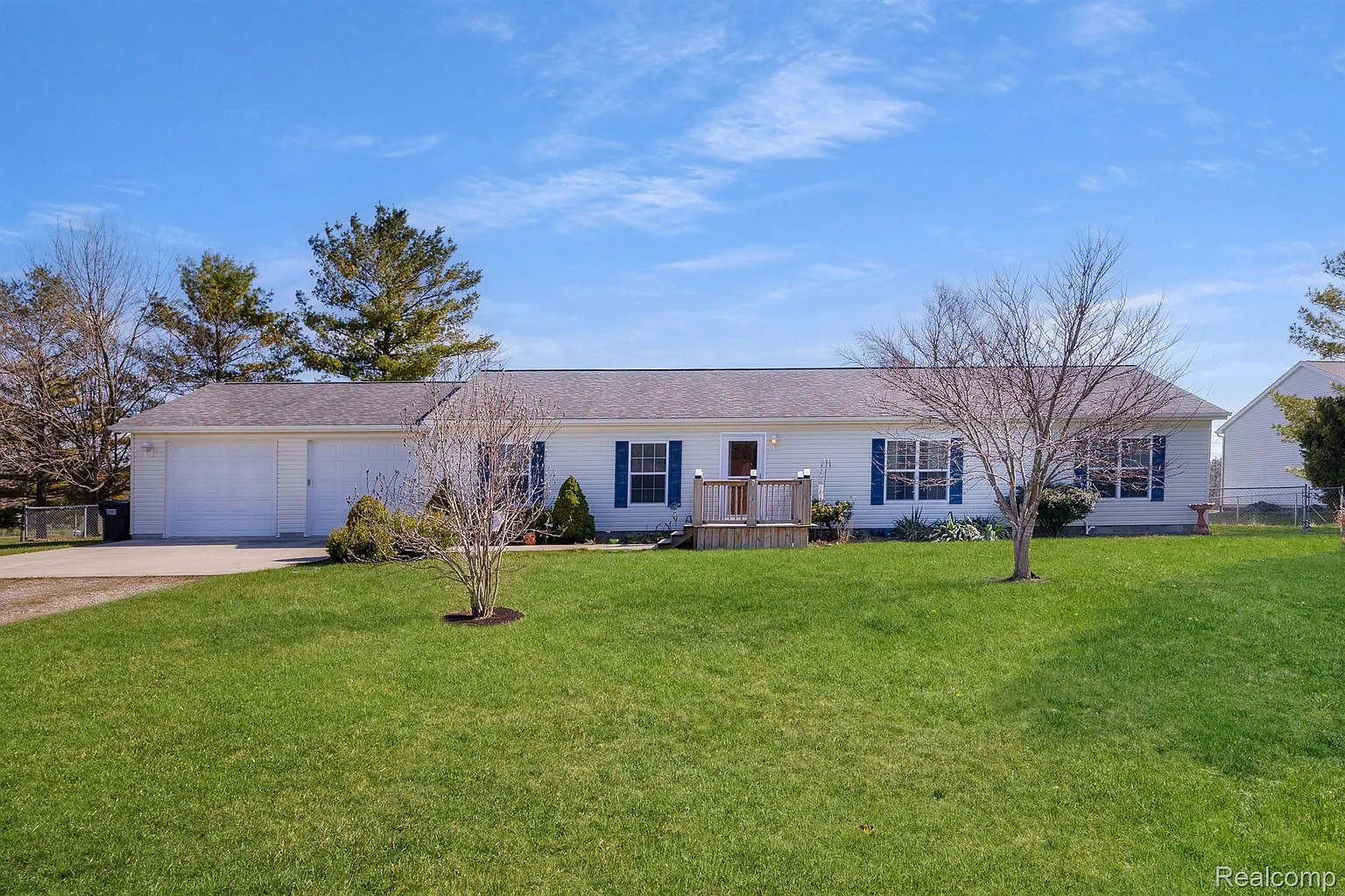 7437 Norfolk Dr photo 1