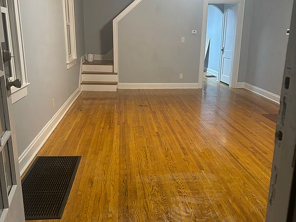 3rd image of 2466 Deming Ave #2466