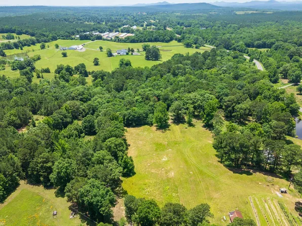 Airport Rd, Bonnerdale, AR 71933