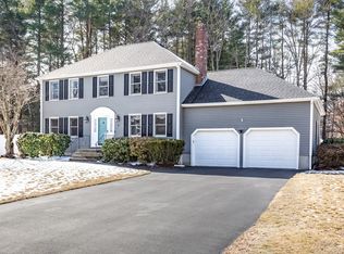 5 Kayla Dr, Franklin, MA 02038