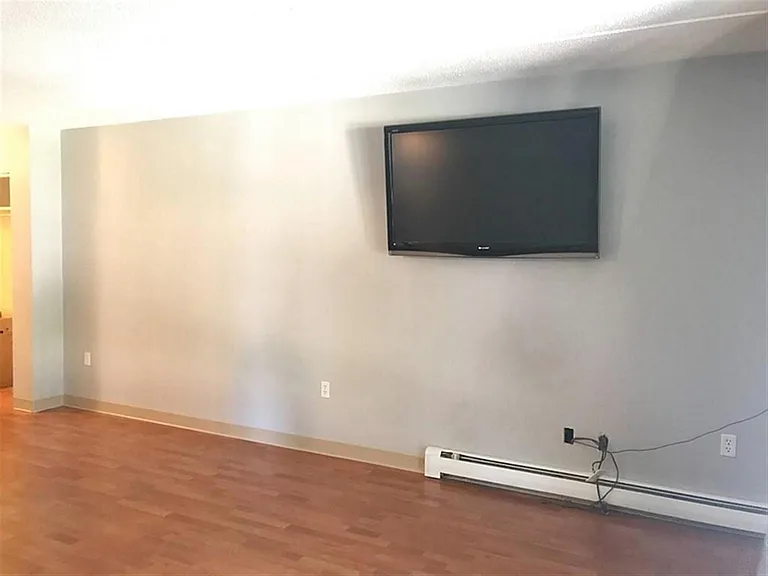 301 Lowell St #11 — Photo 9