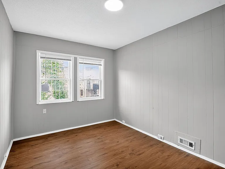5446 Narcissus Ave — Photo 12