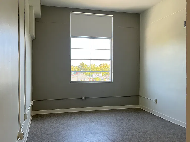 Pulaski Lofts — Photo 143