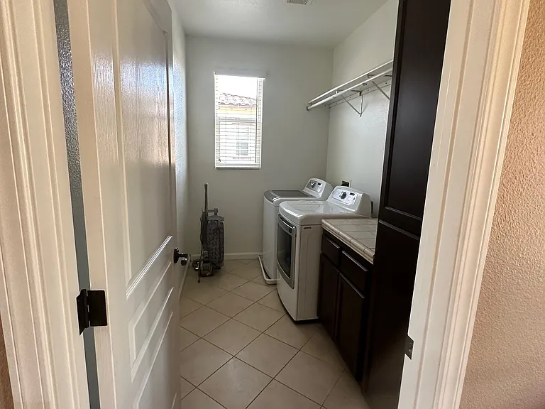 1741 E Alcala Dr — Photo 14