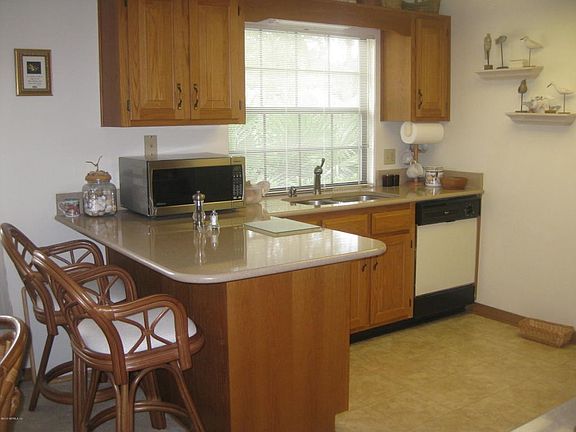 Spacious Kitchen