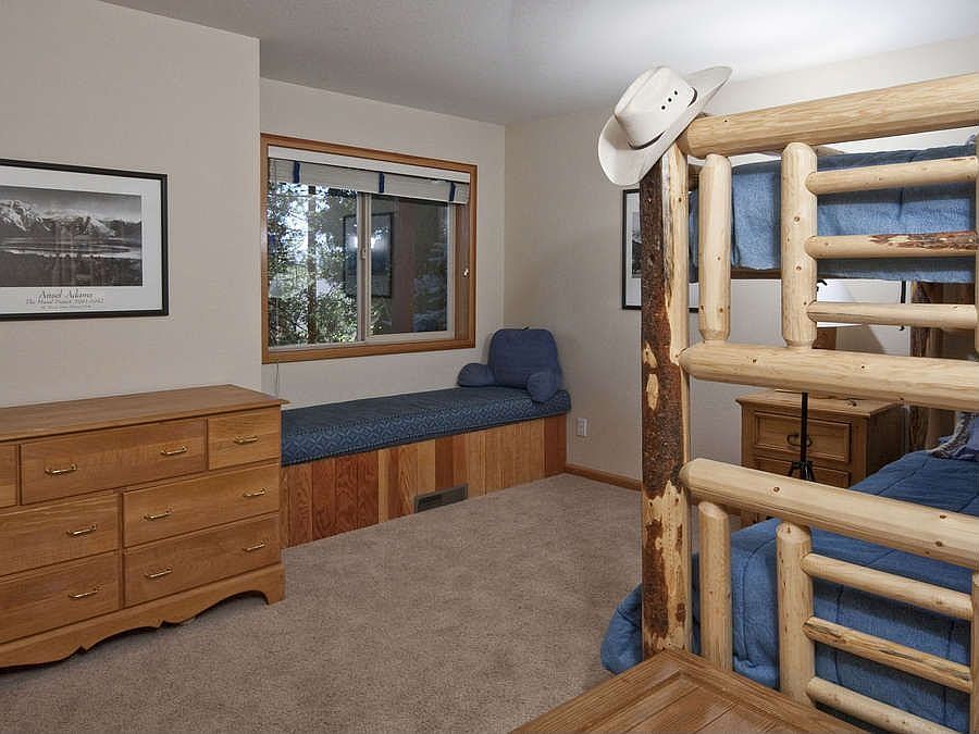 "Guest room"