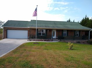 168 Acorn Dr, Corryton, TN 37721