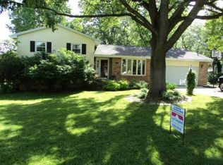 3028 Lake Bluff Dr, Decatur, IL 62521