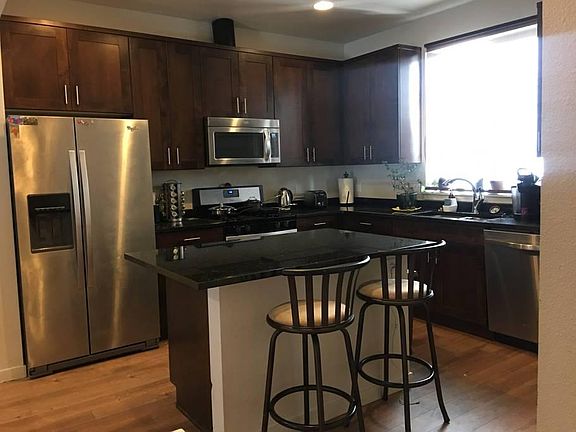 4th image of 2247 Glenarm Pl