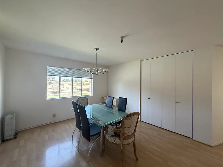 1943 Mount Vernon Ct #202 — Photo 6