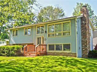 6575 Rutger Rd, East Syracuse, NY 13057