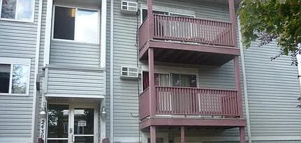 2430 Portland Ave S — Photo 4