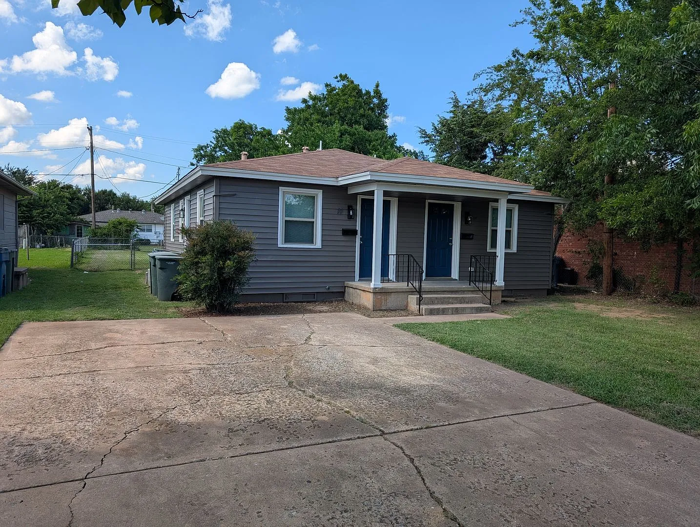 Remodeled luxury 1 bedroom, 1 bath house in Edmond, OK with stainless steel appliances — Photo 3