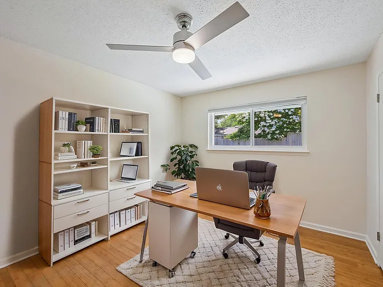 2717 Charlesworth Dr — Photo 17