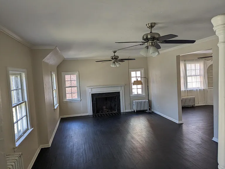 3701 Ingleside Rd #UPSTAIRS — Photo 3