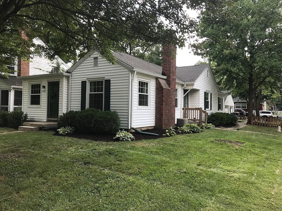 Exterior-corner lot