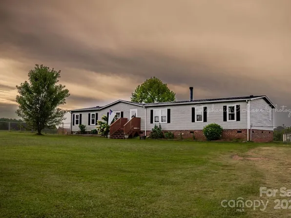 5307 Weblee Ct, Kings Mountain, NC 28086