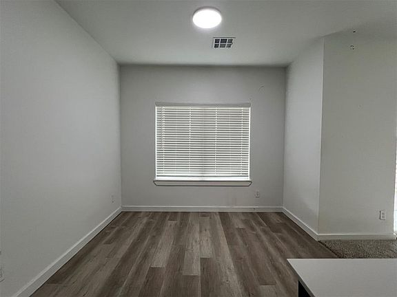 4th image of 1801 Sara Vista Dr