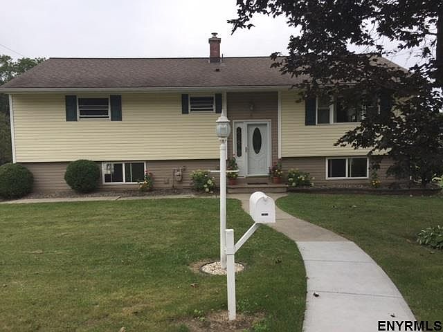 1st image of 6 Belanger Ave