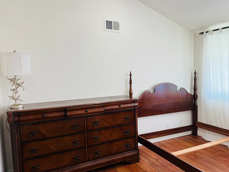 17215 Grayland Ave — Photo 25
