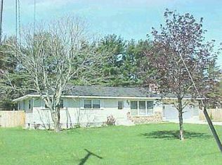 4033 Athens St, Fruitport, MI 49415