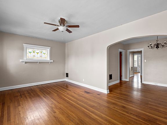 2nd image of 4930 Tholozan Ave #A