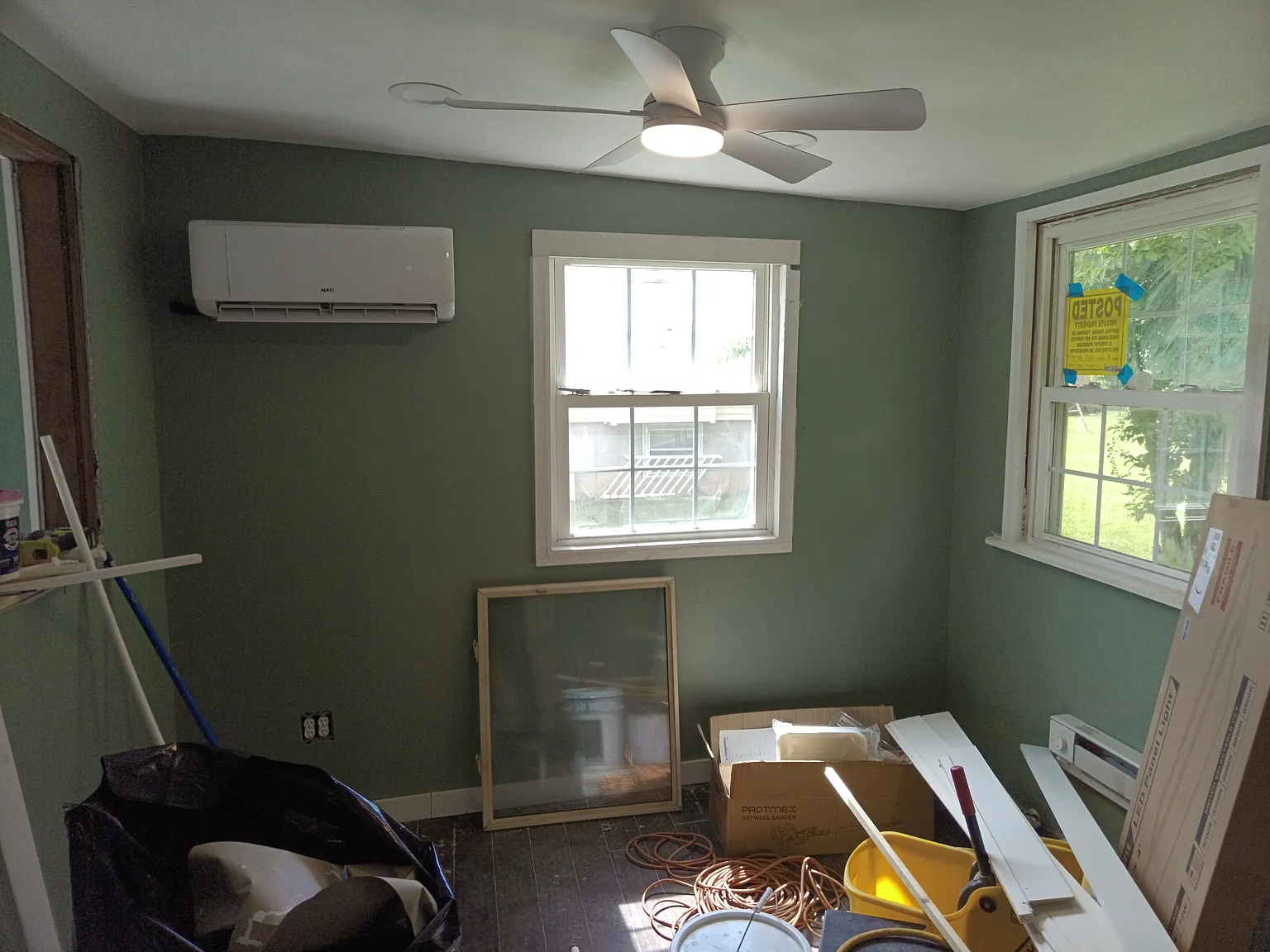 3 bed, 1200 sqft, $2,200 — Photo 4